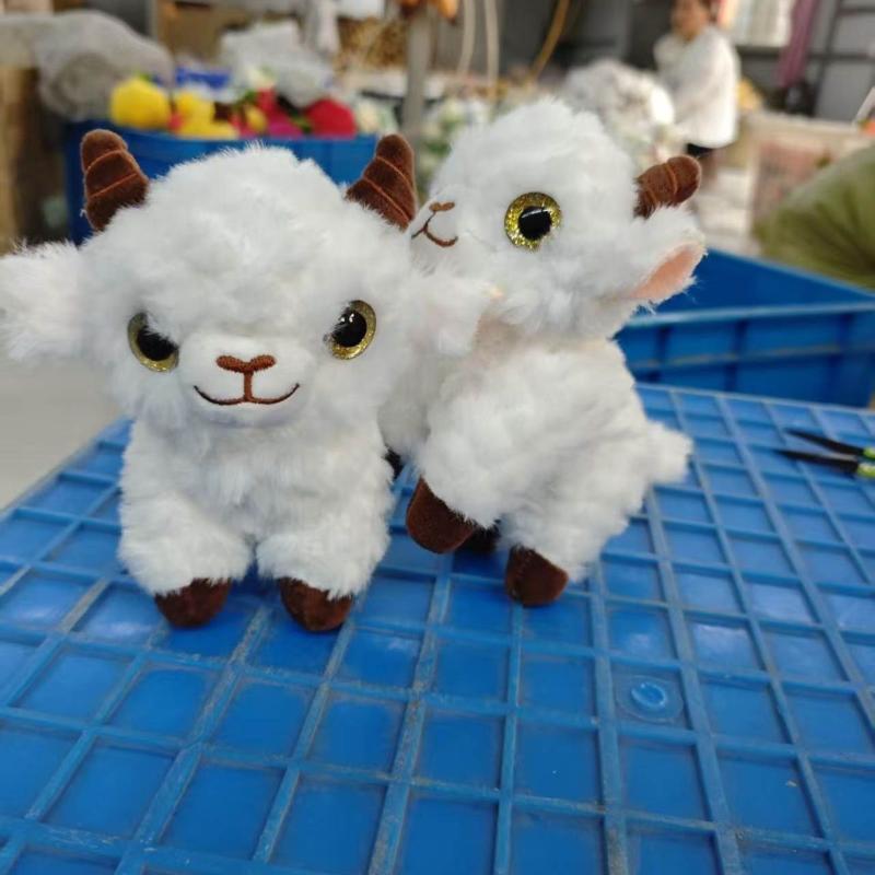 Fluffy White Goat Stuffed Plus - đánh giá và giá Kids Outdoor Movies